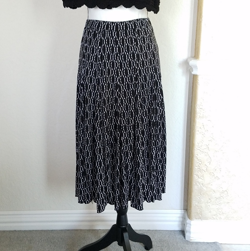 Full Skirt